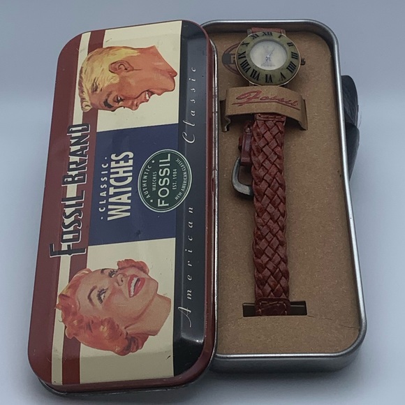 Fossil BW-6730 quartz watch with original leather band. - Picture 7 of 7